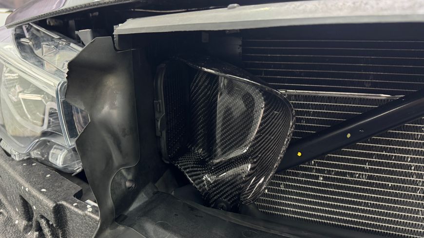 Carbon fiber BMW m2 f87 m3 f80 m4 f82 air scoops no bumper install passenger side view
